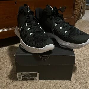 Lebron Witness V Brand new with box!